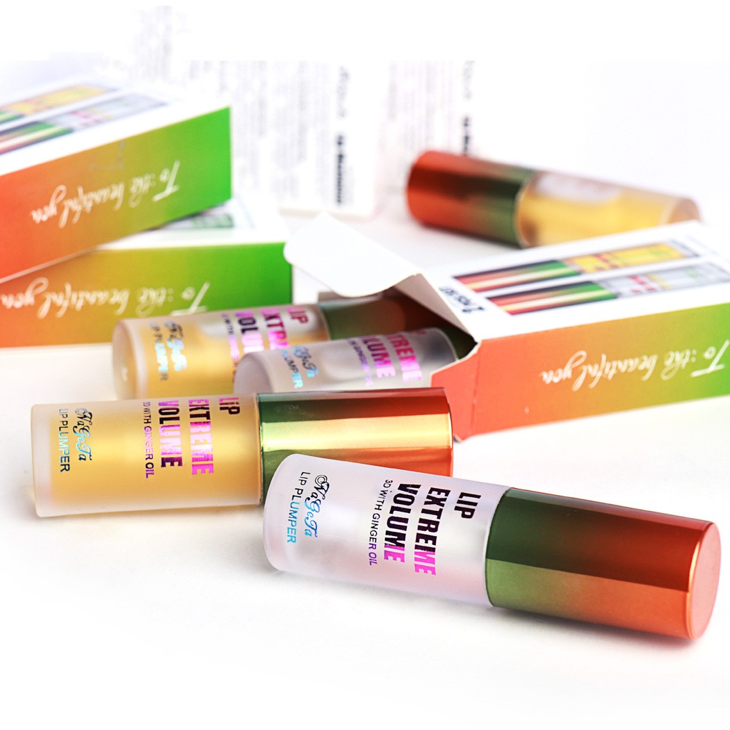 Hydrating Lip Gloss – Smooth & Plumping Shine