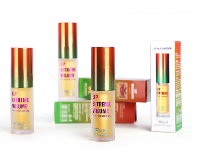 Hydrating Lip Gloss – Smooth & Plumping Shine